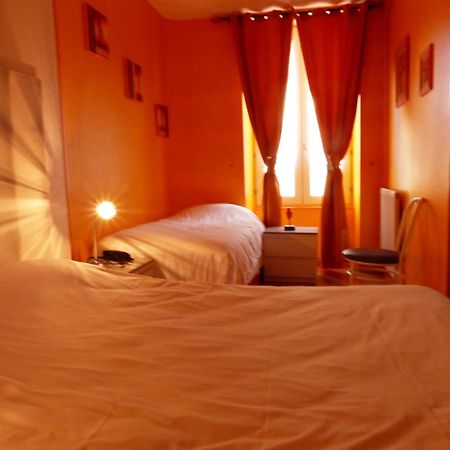 Logis Hotel Au Croissant Buzancais Номер фото