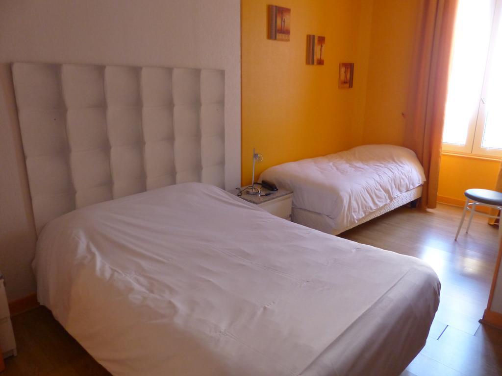 Logis Hotel Au Croissant Buzancais Номер фото